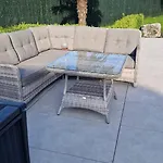 La De , De Charme Avec Jardin ,piscine Nature, Jacuzzi , Petanque, Fitness, Billard,ping Pong, Prázdninový dům *
