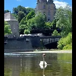Prázdninový dům La De , De Charme Avec Jardin ,piscine Nature, Jacuzzi , Petanque, Fitness, Billard,ping Pong, Seny