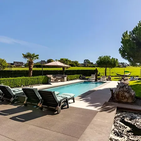 La De , De Charme Avec Jardin ,piscine Nature, Jacuzzi , Petanque, Fitness, Billard,ping Pong, Ferienhaus *