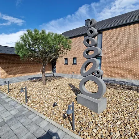 La De , De Charme Avec Jardin ,piscine Nature, Jacuzzi , Petanque, Fitness, Billard,ping Pong, *