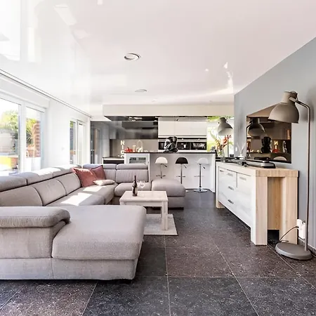 La De , De Charme Avec Jardin ,piscine Nature, Jacuzzi , Petanque, Fitness, Billard,ping Pong,