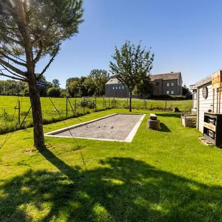 La De , De Charme Avec Jardin ,piscine Nature, Jacuzzi , Petanque, Fitness, Billard,ping Pong, Hébergement de vacances *