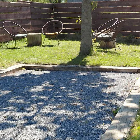 La De , De Charme Avec Jardin ,piscine Nature, Jacuzzi , Petanque, Fitness, Billard,ping Pong, Ferienhaus