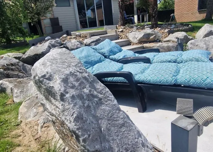 La De , De Charme Avec Jardin ,piscine Nature, Jacuzzi , Petanque, Fitness, Billard,ping Pong, *