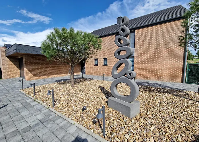 La De , De Charme Avec Jardin ,piscine Nature, Jacuzzi , Petanque, Fitness, Billard,ping Pong, *