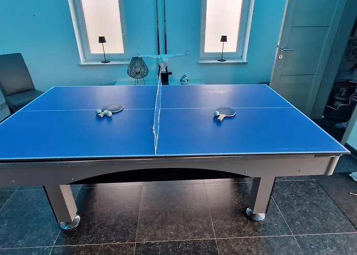 La De , De Charme Avec Jardin ,piscine Nature, Jacuzzi , Petanque, Fitness, Billard,ping Pong, Holiday home *