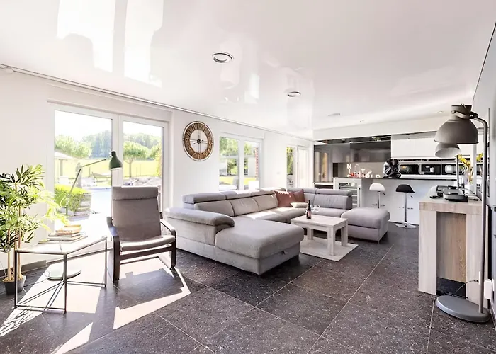 Vakantiehuis La De , De Charme Avec Jardin ,piscine Nature, Jacuzzi , Petanque, Fitness, Billard,ping Pong, *