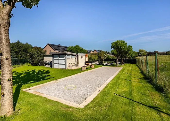 Vakantiehuis La De , De Charme Avec Jardin ,piscine Nature, Jacuzzi , Petanque, Fitness, Billard,ping Pong, Seny