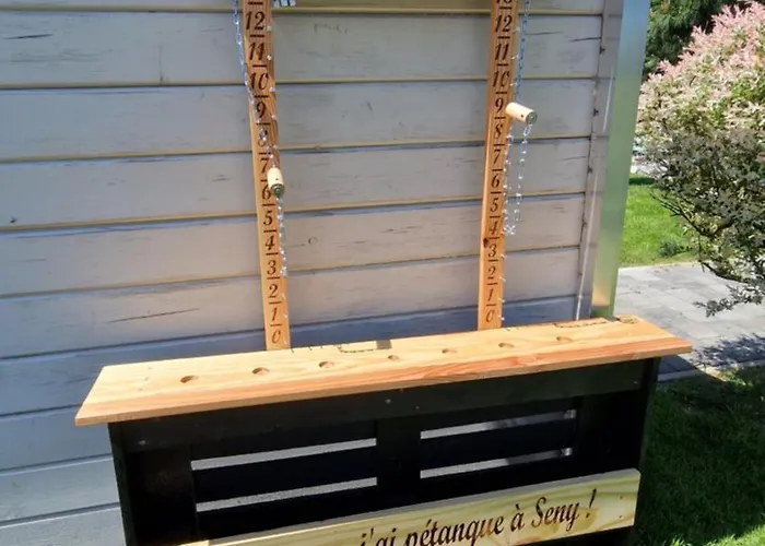 La De , De Charme Avec Jardin ,piscine Nature, Jacuzzi , Petanque, Fitness, Billard,ping Pong, Vakantiehuis *