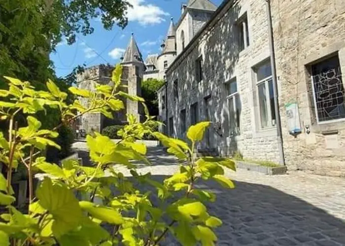 La De , De Charme Avec Jardin ,piscine Nature, Jacuzzi , Petanque, Fitness, Billard,ping Pong, Holiday home