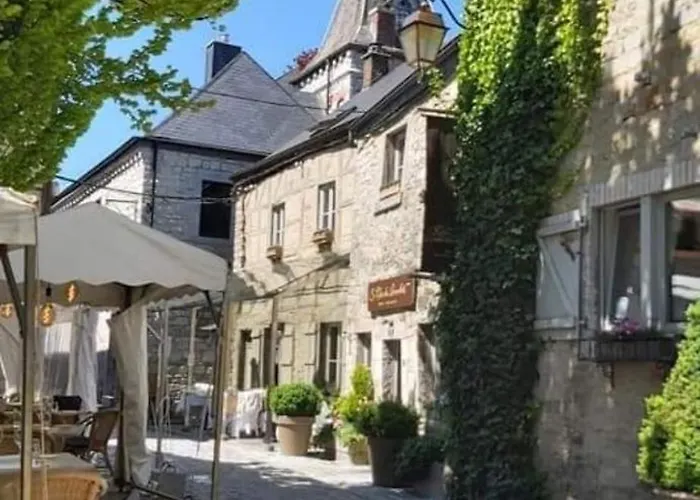 La De , De Charme Avec Jardin ,piscine Nature, Jacuzzi , Petanque, Fitness, Billard,ping Pong, Vakantiehuis