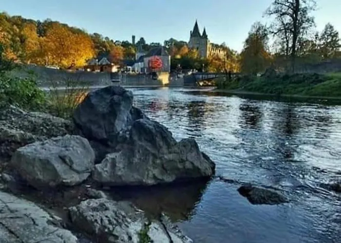 La De , De Charme Avec Jardin ,piscine Nature, Jacuzzi , Petanque, Fitness, Billard,ping Pong, * Seny